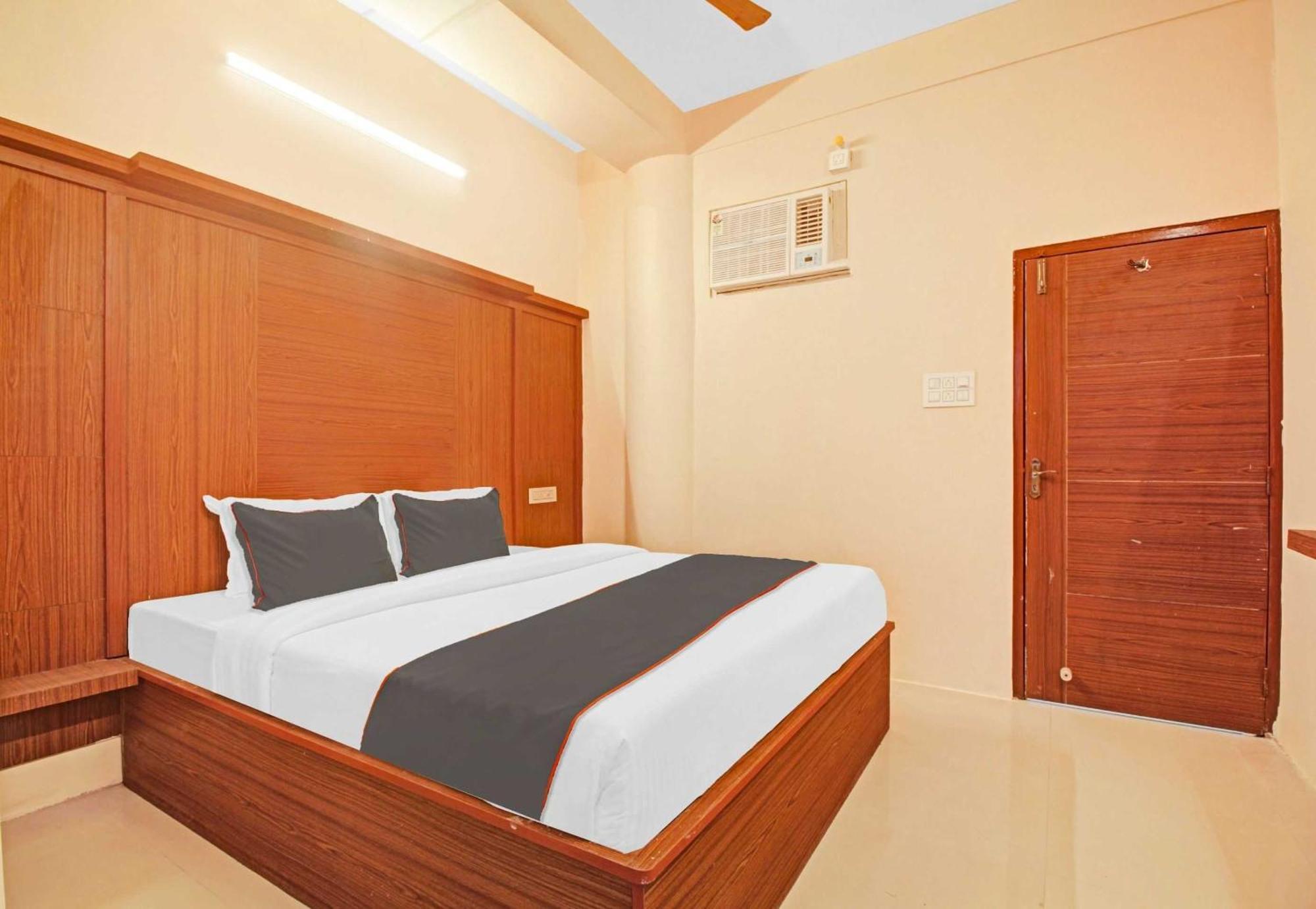 Super Collection O Hotel Aqua Villa Near Netaji Subhash Chandra Bose International Airport Gauripur  Экстерьер фото