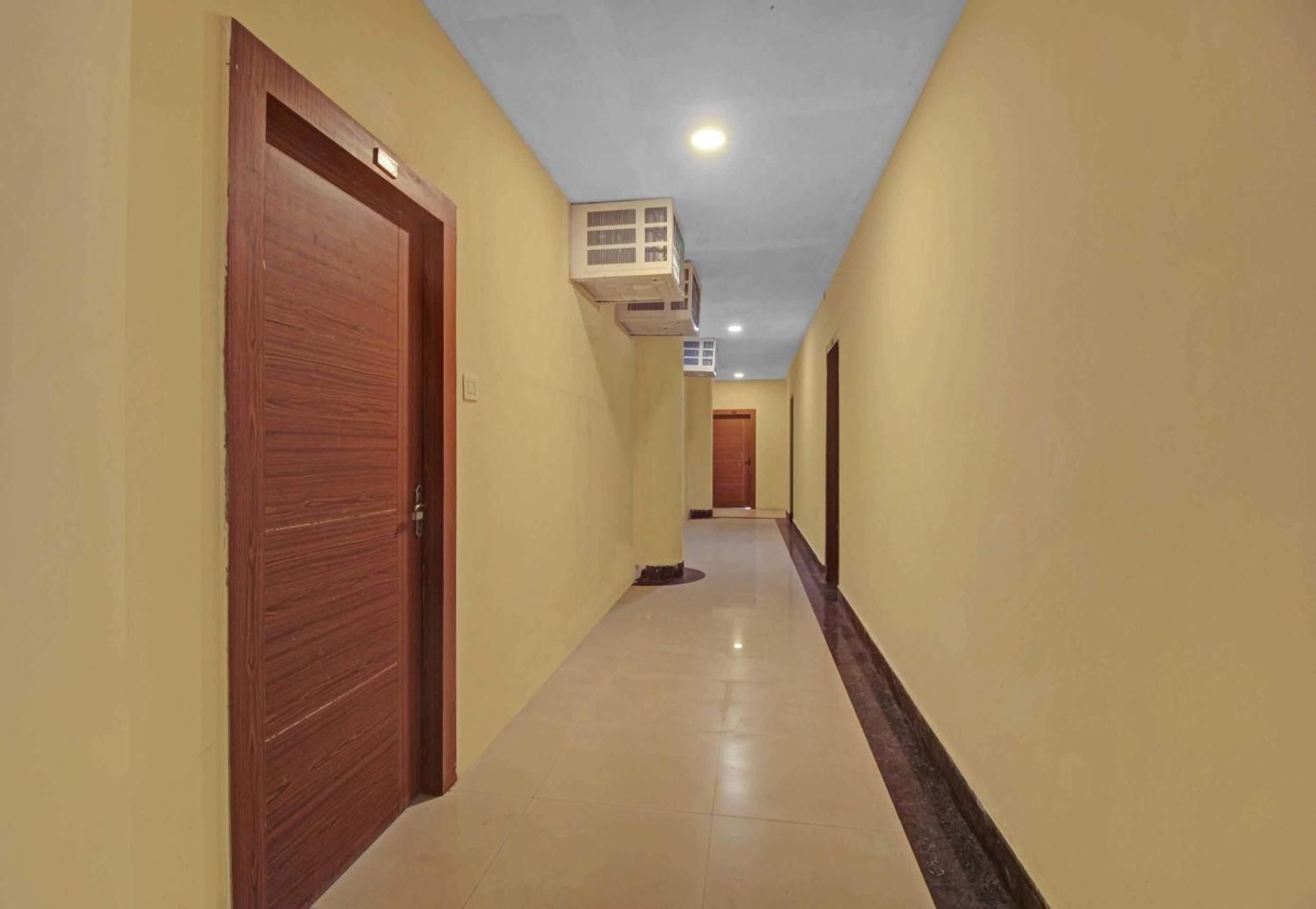 Super Collection O Hotel Aqua Villa Near Netaji Subhash Chandra Bose International Airport Gauripur  Экстерьер фото
