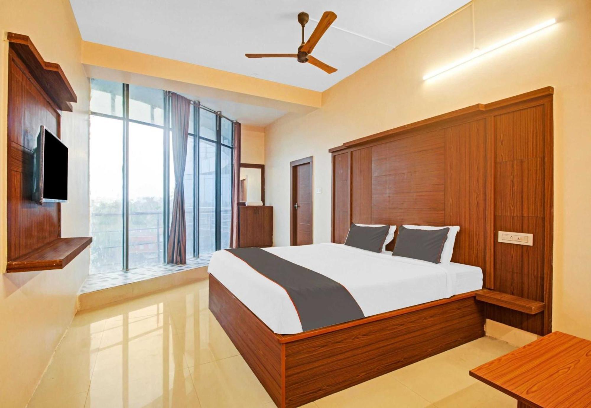 Super Collection O Hotel Aqua Villa Near Netaji Subhash Chandra Bose International Airport Gauripur  Экстерьер фото