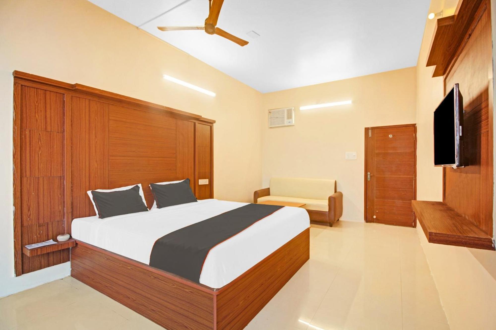 Super Collection O Hotel Aqua Villa Near Netaji Subhash Chandra Bose International Airport Gauripur  Экстерьер фото