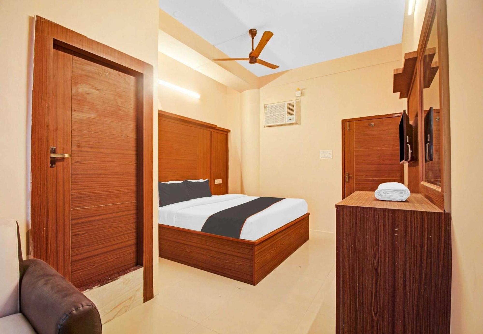 Super Collection O Hotel Aqua Villa Near Netaji Subhash Chandra Bose International Airport Gauripur  Экстерьер фото