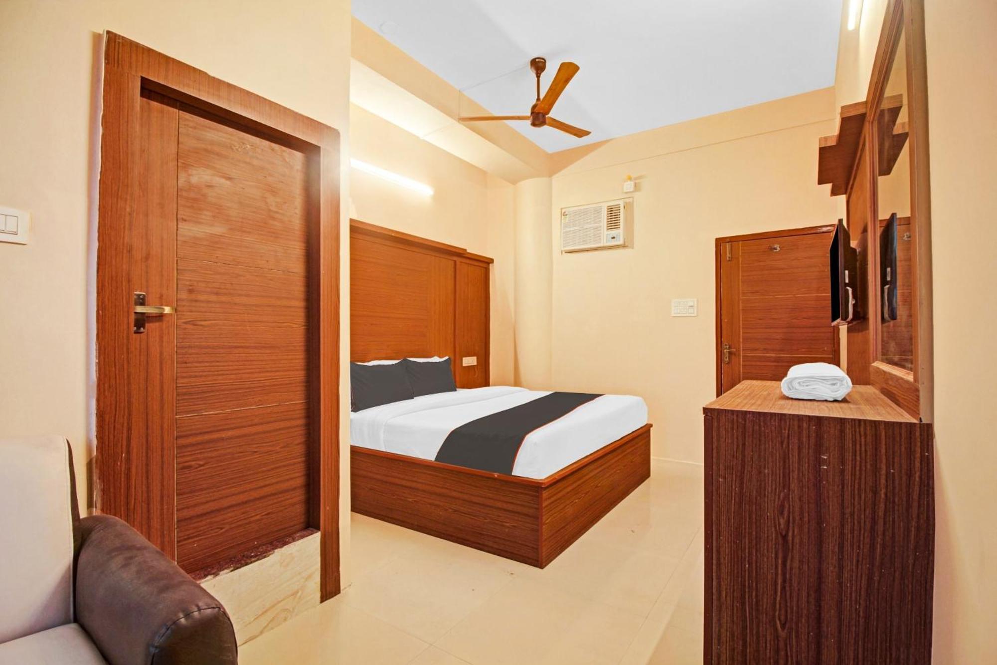 Super Collection O Hotel Aqua Villa Near Netaji Subhash Chandra Bose International Airport Gauripur  Экстерьер фото
